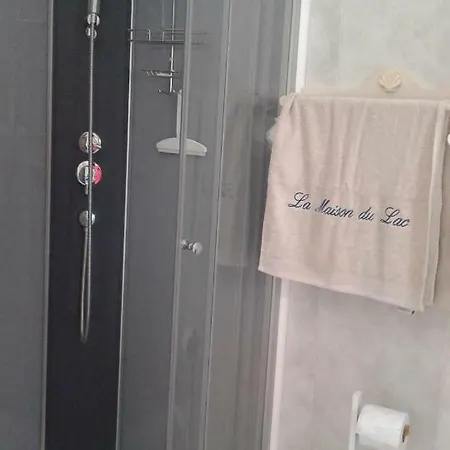 게스트하우스 La Maison Du Lac Aubin (Aveyron)