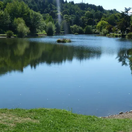 Гостевой дом La Maison Du Lac Aubin (Aveyron)